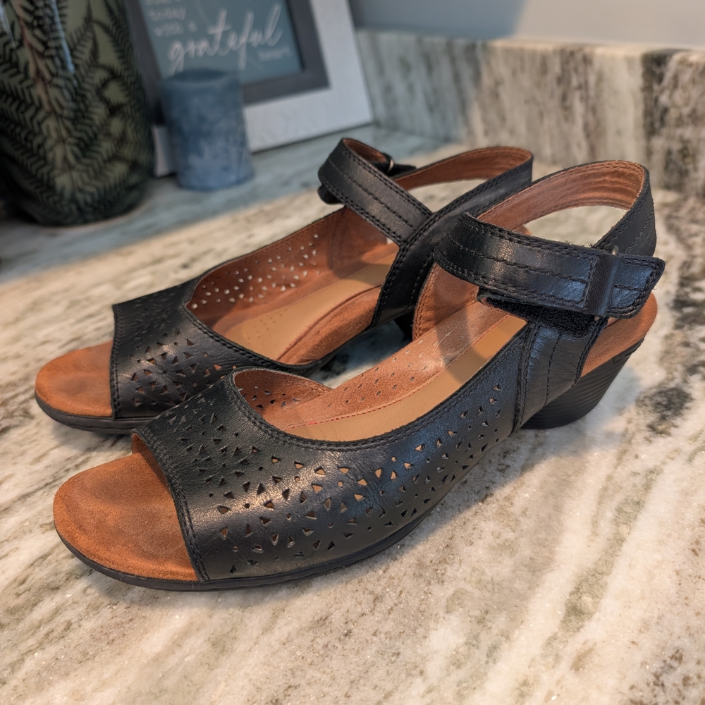 Cobb Hill Black Sandals with Low Heel